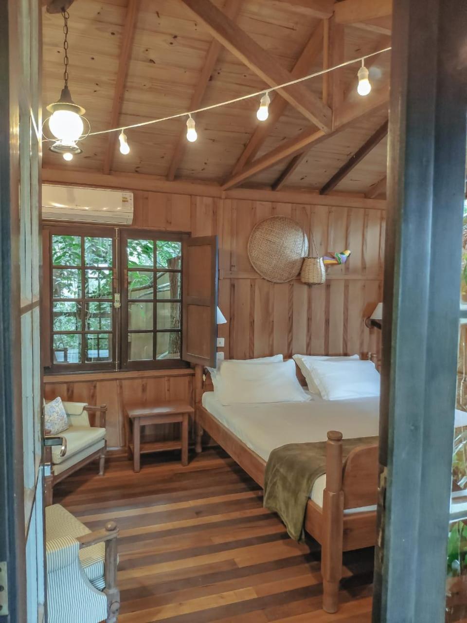 Regina Guest House Praia do Rosa Chambre photo